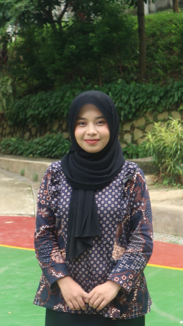 Raden Roro Shinta Luthfiana Yasri